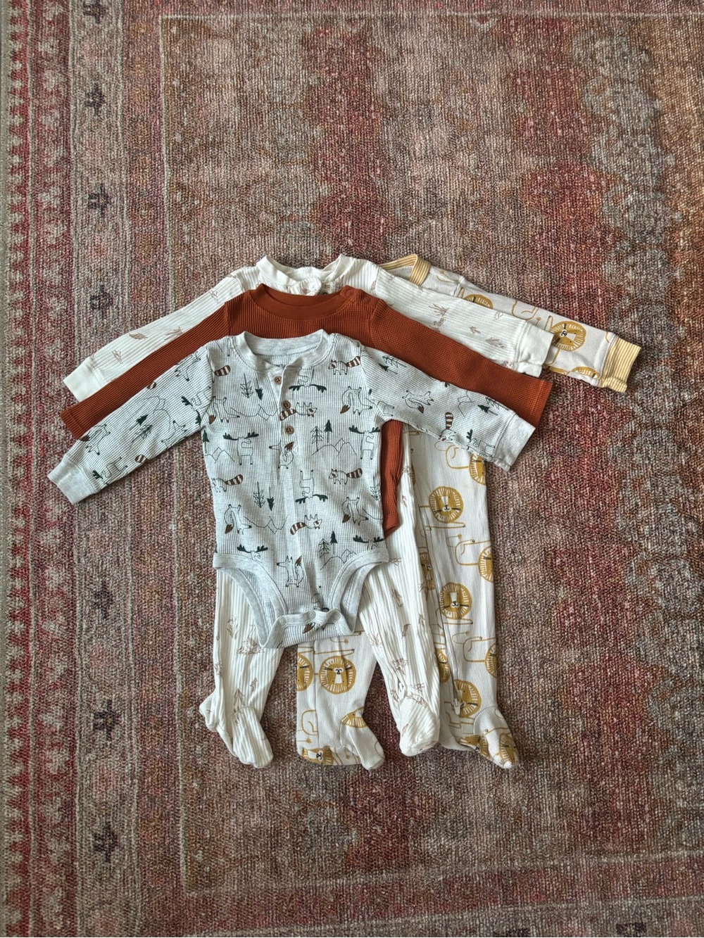 Carter’s 6 to 9 months Bundle- 12 pieces - Picture 2 of 4